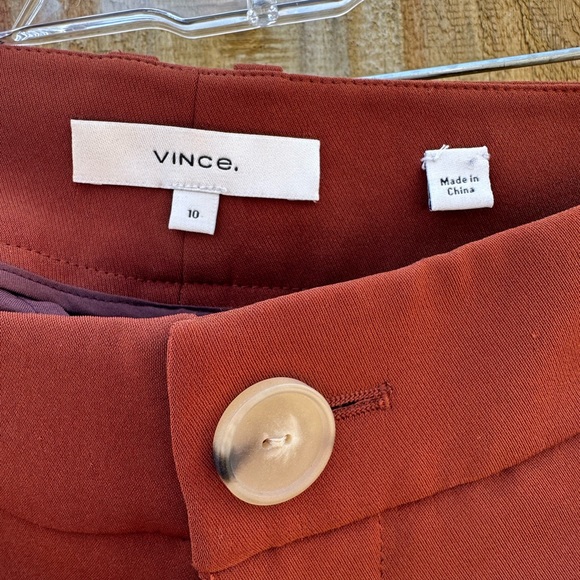 Vince Pleat Front Rust Shorts Size 10 - Picture 3 of 7